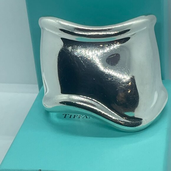Tiffany & Co. Silver Elsa Peretti Bone Cuff Left Hand Medium 6" Circumference - Picture 14 of 16